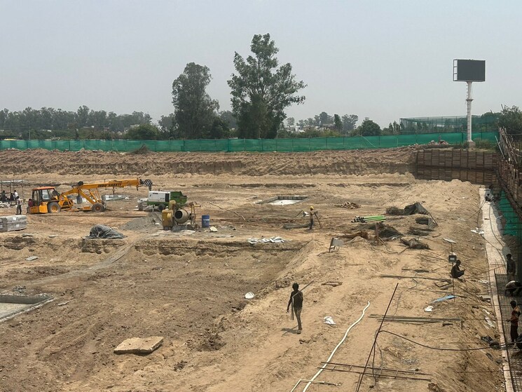 Exterior View, ghazipur 3 Bedroom 1870 Sq.Ft. Apartment In Ghazipur Zirakpur 9360883