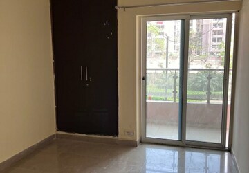 2 BHK Apartment For Rent in Uninav Heights Phase I, Raj Nagar Extension