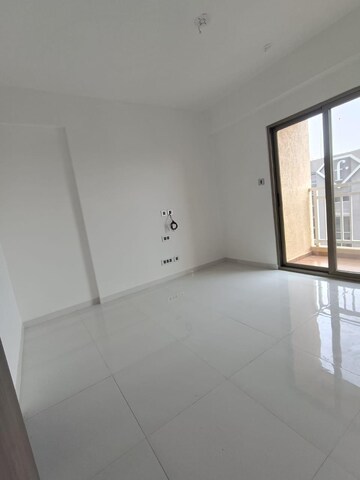 Room in 3 BHK Apartment at Bramhacorp The Collection, Kalyani Nagar – for Sale