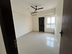 3 BHK + Servant Room Apartment For Sale in Central Park Flower Valley