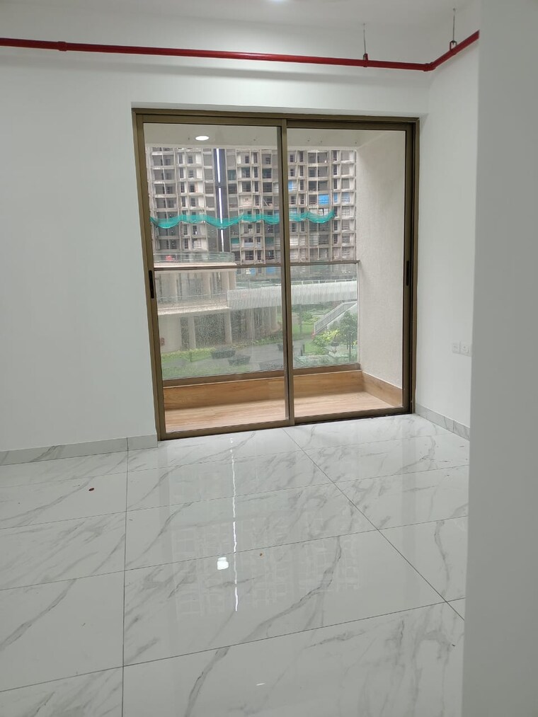 Room, raymond-ten-x-era 2 Bedroom 560 Sq.Ft. Apartment In Pokhran Road No One Thane 9361016