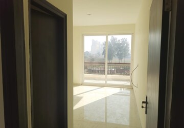 Room in 3 BHK Apartment at Sushma Valencia, International Airport Road – for Rent