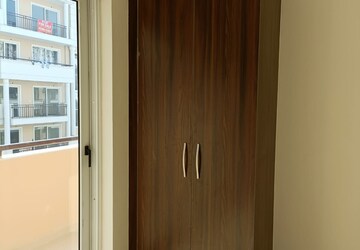 Room in 3 BHK Apartment at Sushma Valencia, International Airport Road – for Rent