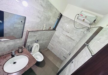 Team Area in 2 BHK Apartment at Amanora Future Towers, Hadapsar – for Rent