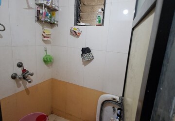 Bathroom in 1 BHK Apartment at Azeem Heights, Kharghar Sector 34c – for Sale