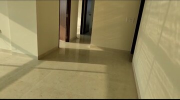 Room in 2.5 BHK Apartment at Govardhangiri, Goregaon West – for Rent