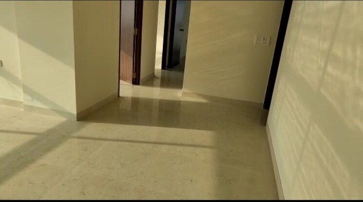 Room, govardhangiri 2.5 Bedroom 900 Sq.Ft. Apartment In Goregaon West Mumbai 9361088