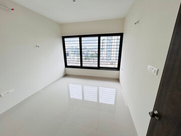 Room in 3 BHK Apartment at Kumar Prospera Hadapsar, Hadapsar – for Sale