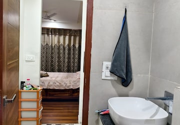 Bathroom in 3 BHK Apartment at GHB Splande, Patiala Road – for Rent