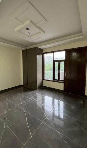 2 BHK Builder Floor For Sale in Chattarpur