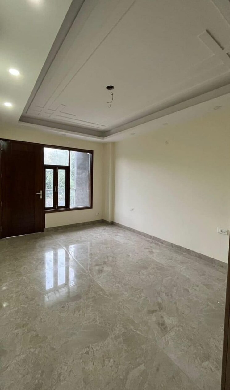 Room, chattarpur 2 Bedroom 85 Sq.Yd. Builder Floor In Chattarpur Delhi 9361056