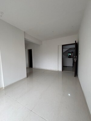 2 BHK Apartment For Sale in Roswalt Ray, Dahisar East