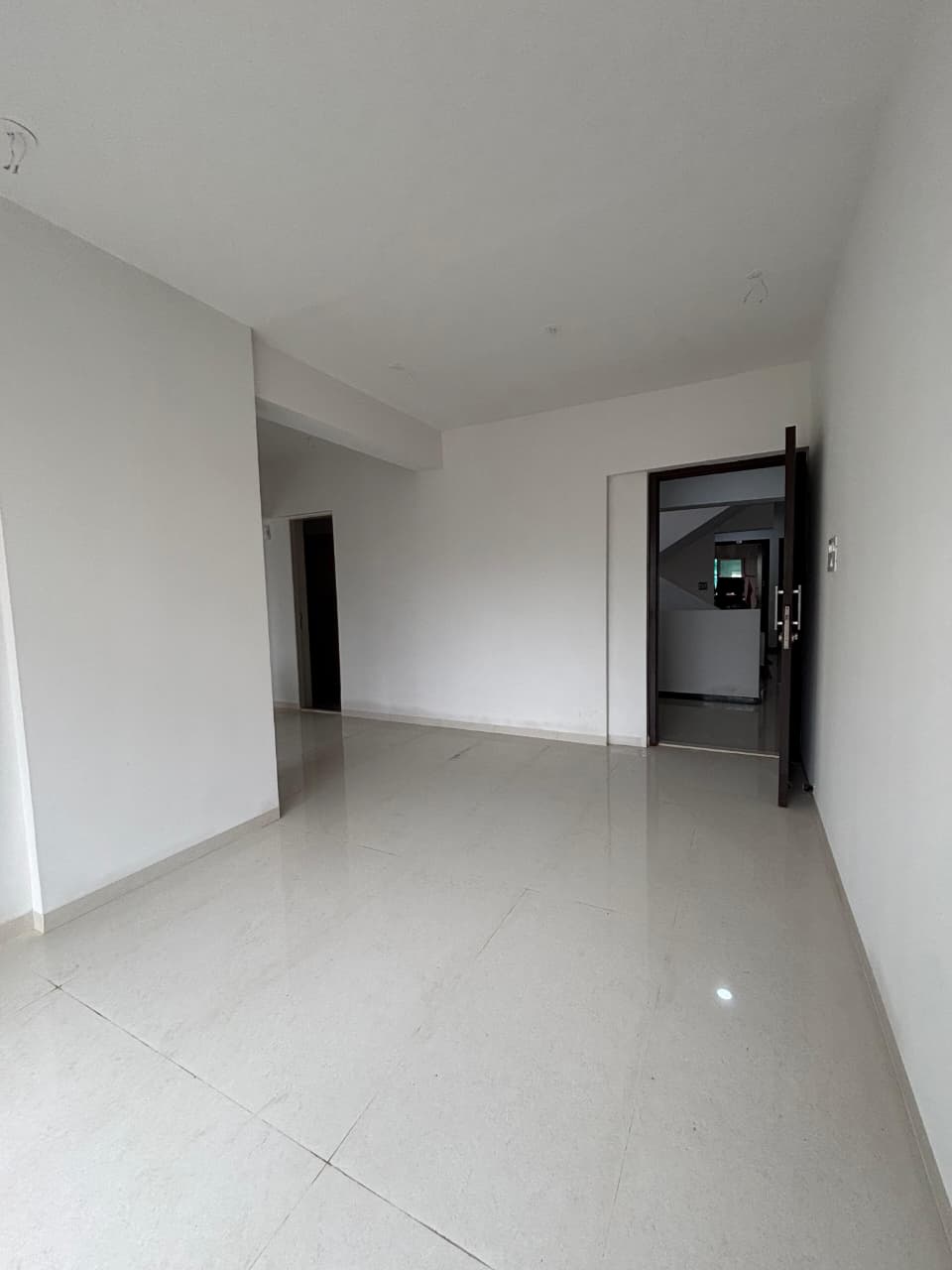 2 BHK Apartment For Sale in Roswalt Ray