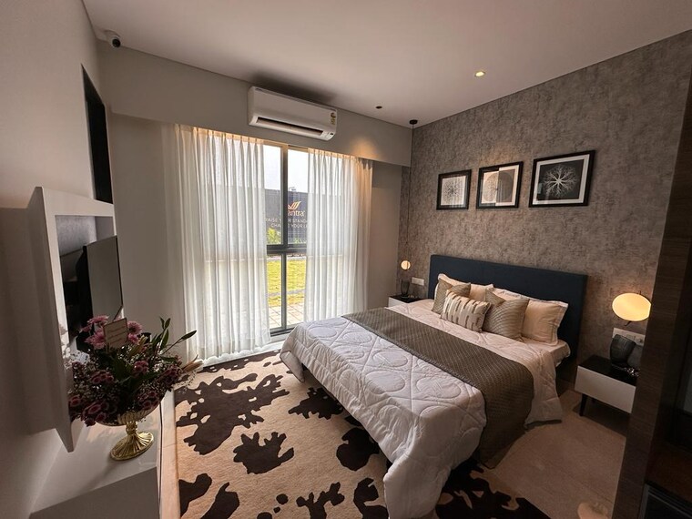 Master Bedroom, mantra-magnus 3 Bedroom 1358 Sq.Ft. Apartment In Mundhwa Pune 9361130