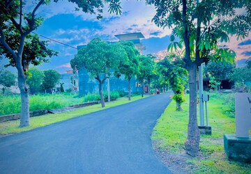 Plot – Garden View at Sector 27 Yamuna Expressway - for Sale