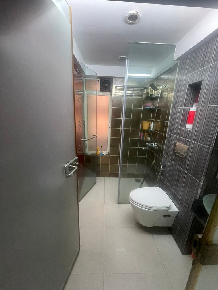 Bathroom, kasmat-residency 3 Bedroom 1650 Sq.Ft. Apartment In Chembur Mumbai 9361163