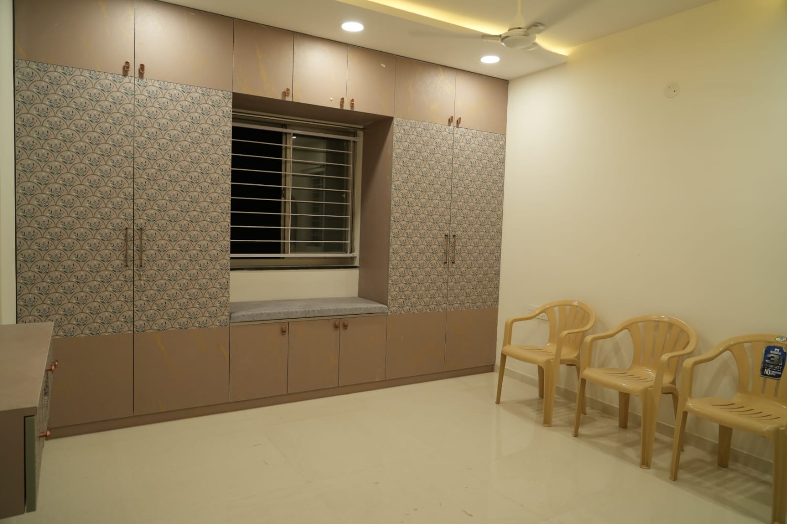 3 BHK + Pooja Room Apartment For Rent in Frontline Seven