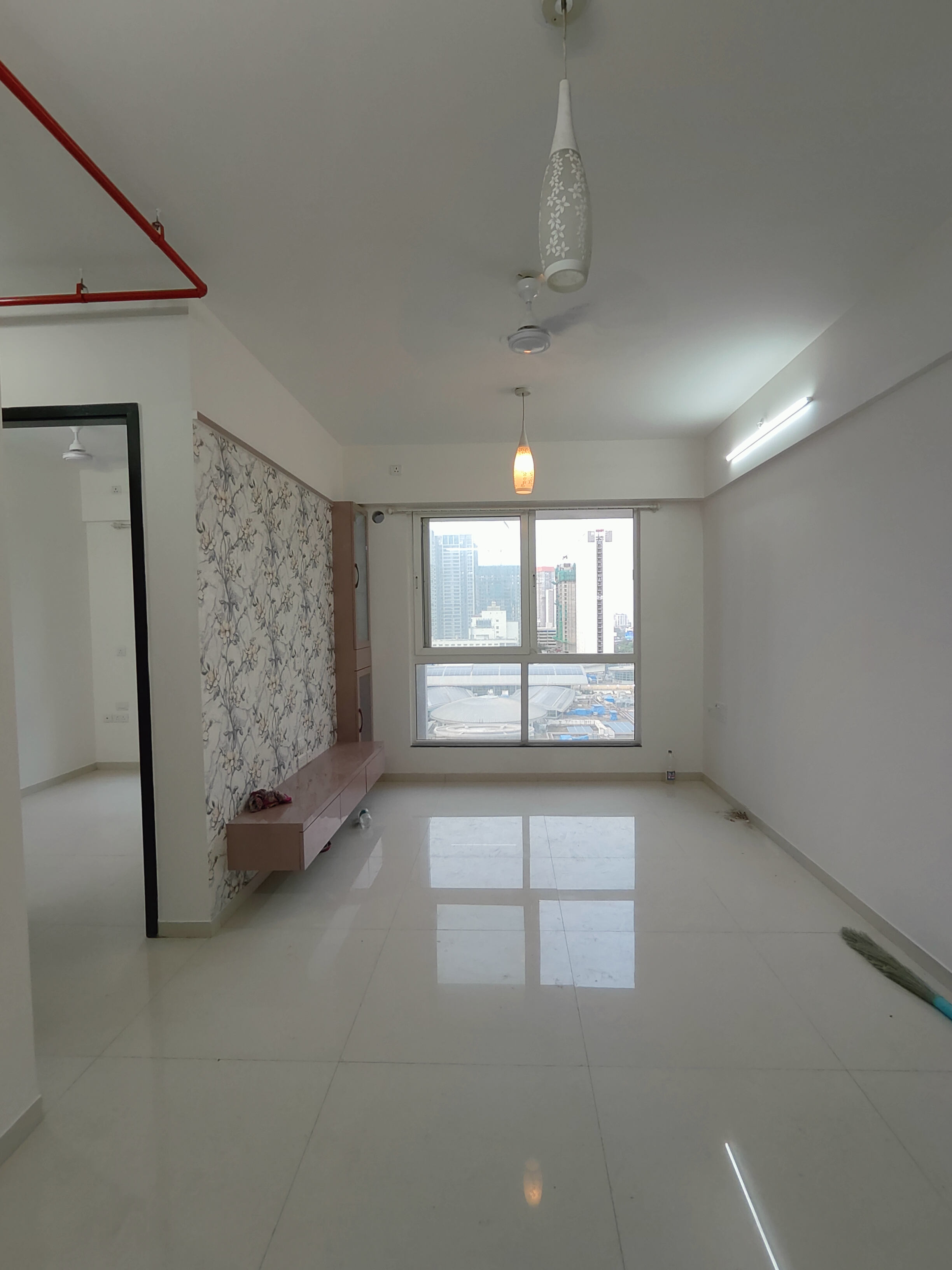 2 BHK Apartment For Sale in Sheth Zuri