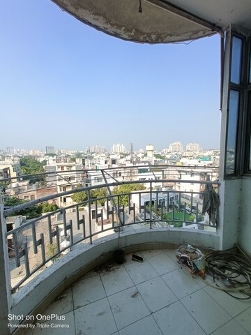 Balcony in 2 BHK Apartment at Maple Heights, Sector 43 – for Rent