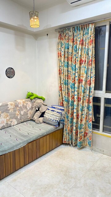 Bedroom in 2 BHK Apartment at Lodha Amara, Kolshet Road – for Rent