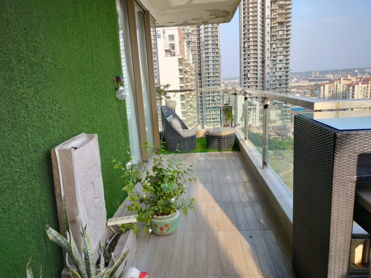 Balcony, emaar-the-palm-drive-palm-studios 4 Bedroom 2600 Sq.Ft. Apartment In Sector 66 Gurgaon 9361377
