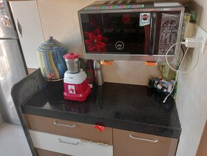 Furnished Amenities in 3 BHK Apartment at Thane West – for Sale