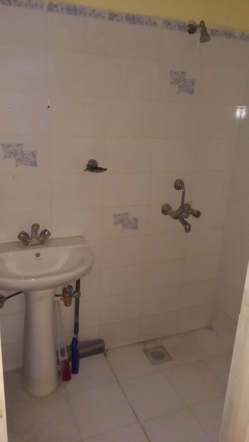 Bathroom in 3 BHK Apartment at Faizabad Road – for Rent