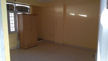 Room in 3 BHK Apartment at Faizabad Road – for Rent