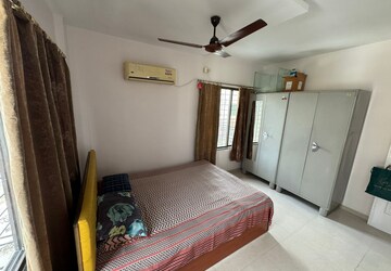Bedroom in 3 BHK Apartment at GK Rose County, Pimple Saudagar – for Rent