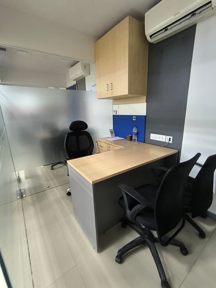 Team Area, crescent-business-square Commercial Office Space 3300 Sq.Ft. In Asalpha Mumbai 9361585