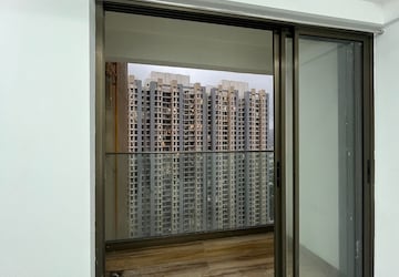 Room in 2 BHK Apartment at Raymond Ten X Habitat, Pokhran Road No Two – for Sale