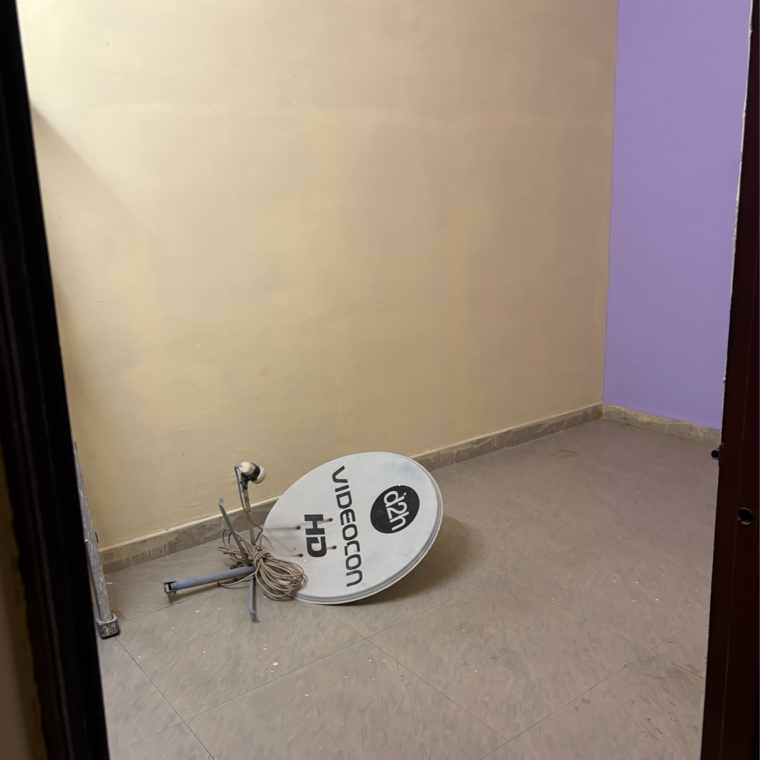 Room, sector 9a 3 Bedroom 250 Sq.Ft. Villa In Sector 9a Bahadurgarh 9361650