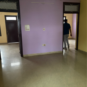 Room in 3 BHK Villa at Sector 9a – for Rent