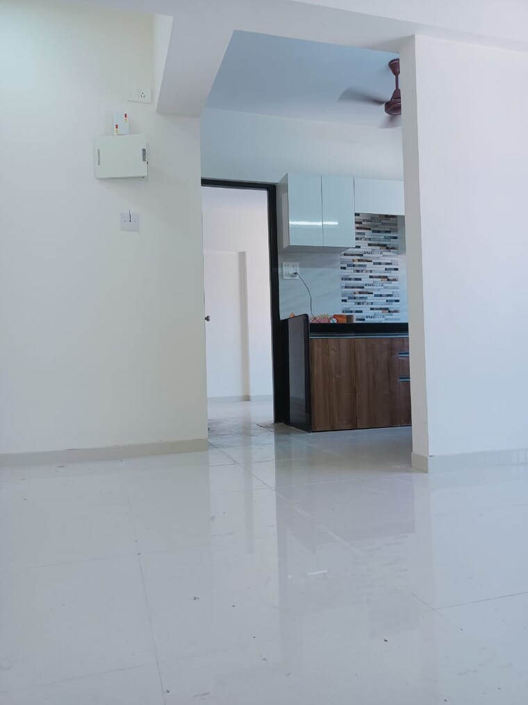 Room, riddhi-garden 1 Bedroom 625 Sq.Ft. Apartment In Malad East Mumbai 9361738