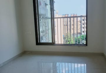 Room in 1 BHK Apartment at Riddhi Garden, Malad East – for Rent