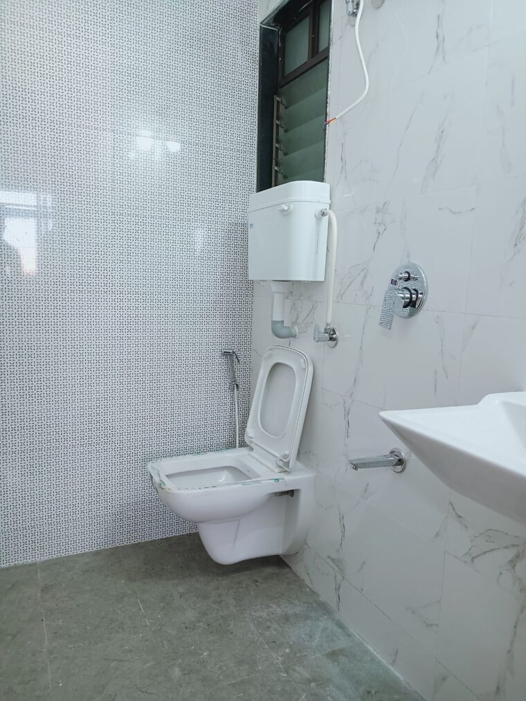 Bathroom, riddhi-garden 1 Bedroom 625 Sq.Ft. Apartment In Malad East Mumbai 9361738