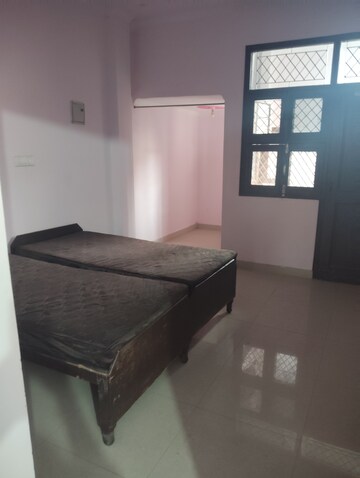 Bedroom in 2 BHK Independent House at Sector 50 – for Rent