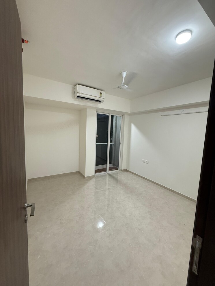 Room, indiabulls-one-indiabulls 2 Bedroom 806 Sq.Ft. Apartment In Pokhran Road No Two Thane 9361745