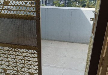 Balcony in 3 BHK Apartment at Ganesham Phase I, Pimple Saudagar – for Rent