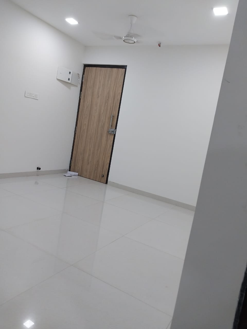 1 BHK + Study Room 410 Sq.Ft. Apartment in UK Iridium