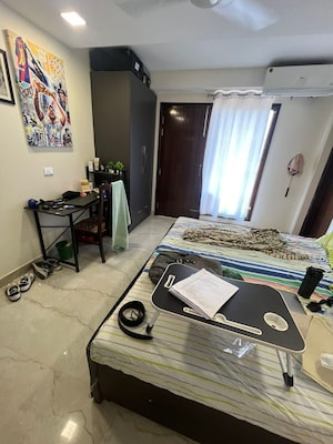 Team Area in 3 BHK Builder Floor at Apex Apartments, Sector 45 – for Rent