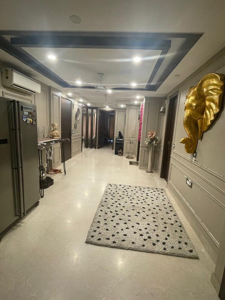  Parking, ansal-sushant-lok-i 3 Bedroom 300 Sq.Yd. Builder Floor In Sector 43 Gurgaon 9361803