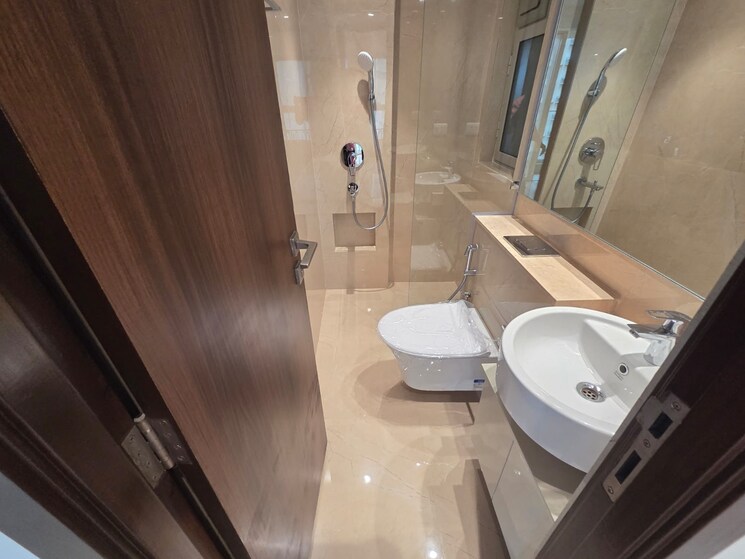 Bathroom, hiranandani-highland 2 Bedroom 542 Sq.Ft. Apartment In Powai Mumbai 9361838