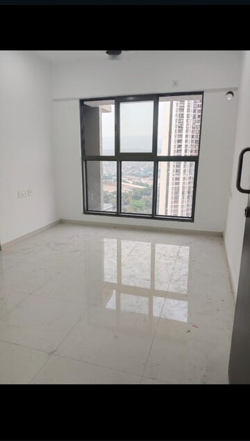 1 BHK Apartment For Rent in UK Iridium, Kandivali East
