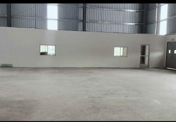 Room in  Warehouse at Raheja Garden Estate Kokanipada, Kokanipada – for Rent