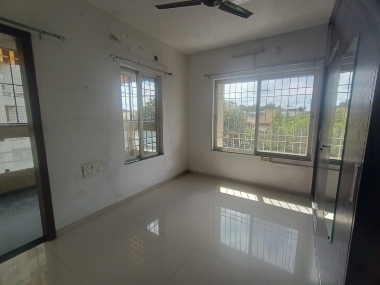 Living Room, uttam-townscapes 3 Bedroom 1500 Sq.Ft. Apartment In Yerawada Pune 9361943