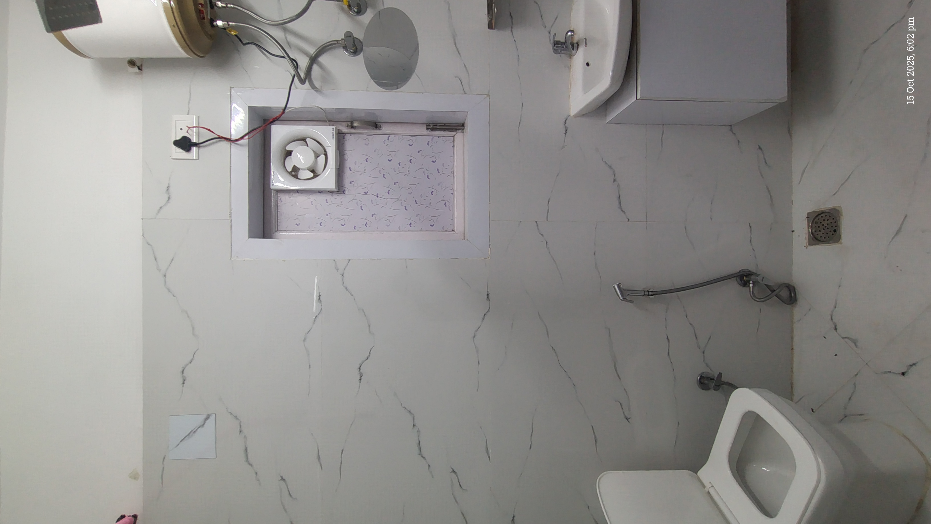 1 RkApartment For Rent in Raheja Atlantis