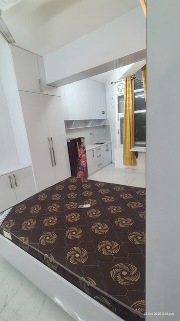 Furnished Amenities in 1 RK Apartment at Raheja Atlantis, Sector 31 – for Rent