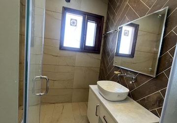 Bathroom in 4 BHK Villa at Sector 40 – for Sale