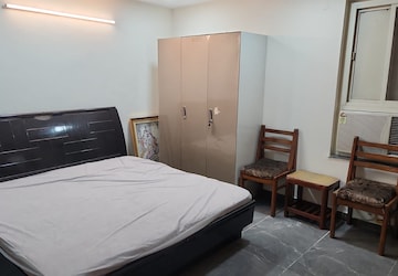 Bedroom in 1 BHK Independent House at Sector 16 – for Rent
